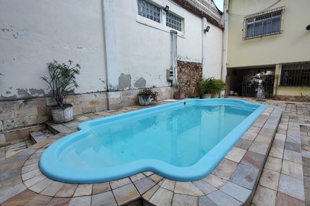 Casa à venda com 450m², 3 quartos e 3 vagasPiscina