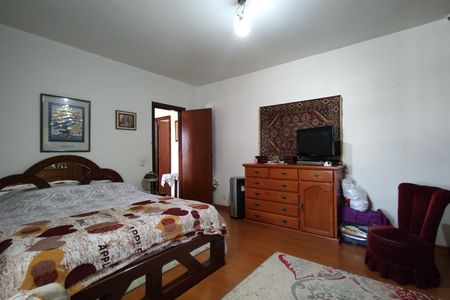 Casa à venda com 450m², 3 quartos e 3 vagasQuarto 1- Armários