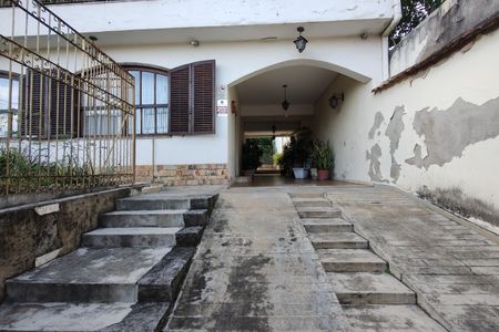 Casa à venda com 450m², 3 quartos e 3 vagasFachada da Casa