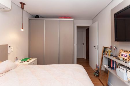 Apartamento à venda com 134m², 3 quartos e 2 vagas Apartamento à venda com 134m², 3 quartos e 2 vagasQuarto 3