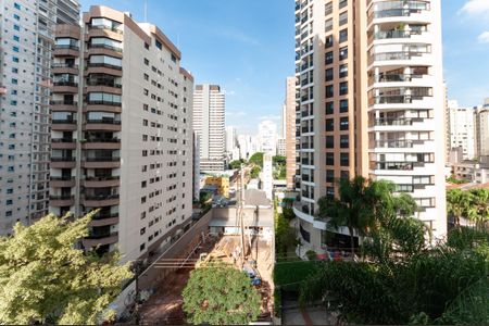 Apartamento à venda com 134m², 3 quartos e 2 vagas Apartamento à venda com 134m², 3 quartos e 2 vagasVista