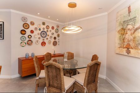 Apartamento à venda com 134m², 3 quartos e 2 vagas Apartamento à venda com 134m², 3 quartos e 2 vagasSala