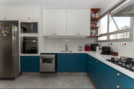 Apartamento à venda com 134m², 3 quartos e 2 vagas Apartamento à venda com 134m², 3 quartos e 2 vagasCozinha