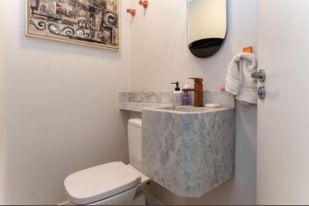 Apartamento à venda com 134m², 3 quartos e 2 vagas Apartamento à venda com 134m², 3 quartos e 2 vagasLavabo