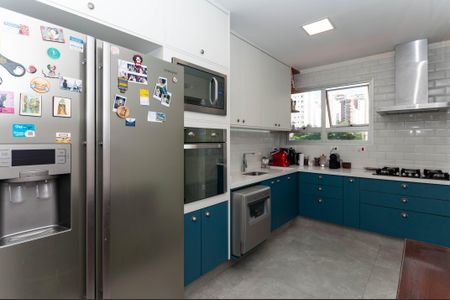 Apartamento à venda com 134m², 3 quartos e 2 vagas Apartamento à venda com 134m², 3 quartos e 2 vagasCozinha