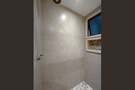 Apartamento à venda com 157m², 3 quartos e 3 vagasBanheiro 