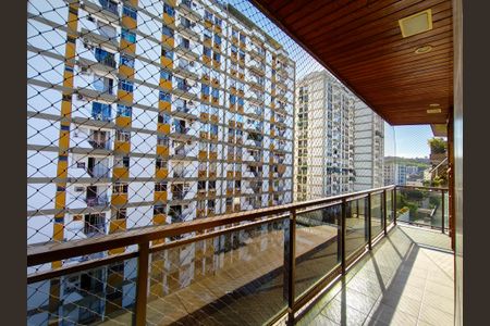 Apartamento à venda com 157m², 3 quartos e 3 vagasVaranda do Quarto 2