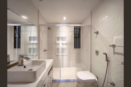 Apartamento à venda com 157m², 3 quartos e 3 vagasBanheiro da Suíte