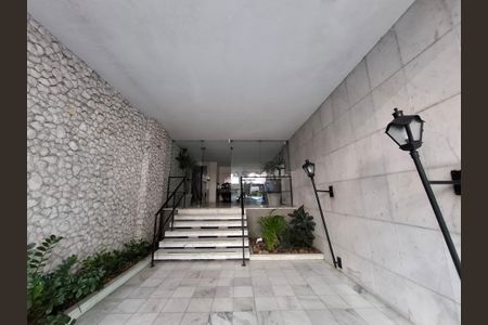 Apartamento à venda com 128m², 3 quartos e sem vagaÁrea comum - Entrada