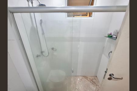 Apartamento à venda com 128m², 3 quartos e sem vagaBanheiro da suíte