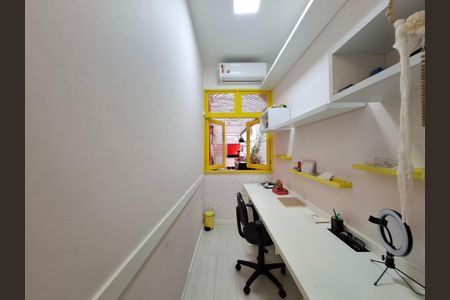 Apartamento à venda com 128m², 3 quartos e sem vagaQuarto 