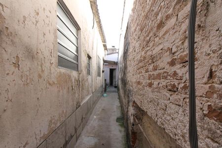 Casa à venda com 250m², 1 quarto e sem vaga Casa à venda com 250m², 1 quarto e sem vagaCorredor