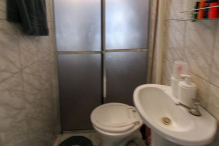 Casa à venda com 250m², 1 quarto e sem vaga Casa à venda com 250m², 1 quarto e sem vagaBanheiro