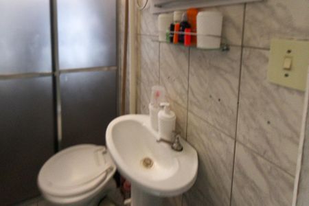 Casa à venda com 250m², 1 quarto e sem vaga Casa à venda com 250m², 1 quarto e sem vagaBanheiro