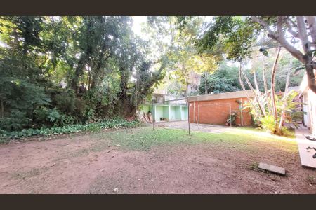 Casa de condomínio à venda com 830m², 6 quartos e 10 vagas Casa de condomínio à venda com 830m², 6 quartos e 10 vagasÁrea externa