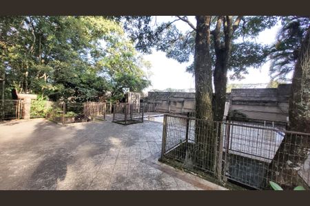 Casa de condomínio à venda com 830m², 6 quartos e 10 vagas Casa de condomínio à venda com 830m², 6 quartos e 10 vagasÁrea externa