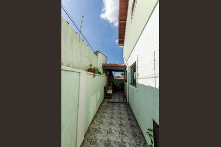 Casa à venda com 219m², 3 quartos e 4 vagas Casa à venda com 219m², 3 quartos e 4 vagasÁrea comum
