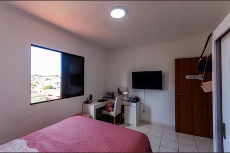 Casa à venda com 219m², 3 quartos e 4 vagas Casa à venda com 219m², 3 quartos e 4 vagasQuarto 1