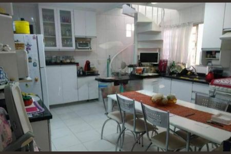 Casa à venda com 3 quartos, 180m² em Ipiranga, São Paulo