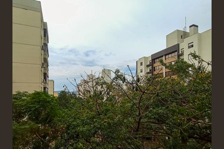 Apartamento à venda com 158m², 4 quartos e 4 vagasVista da Suíte 2