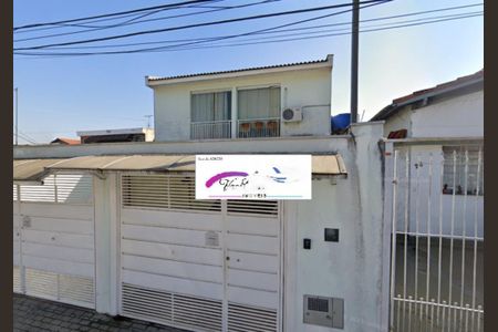 Casa à venda com 110m², 3 quartos e 2 vagas