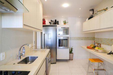 Apartamento à venda com 112m², 3 quartos e 2 vagasCozinha