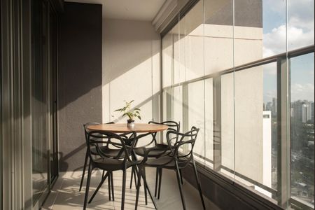 Apartamento para alugar com 42m², 1 quarto e 1 vagaVaranda