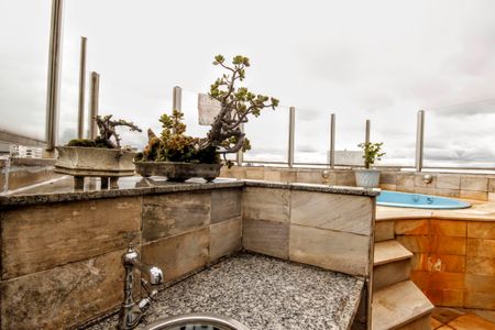 Apartamento à venda com 166m², 4 quartos e 2 vagasPiscina