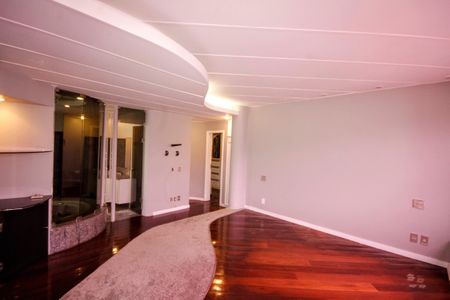 Apartamento à venda com 166m², 4 quartos e 2 vagasQuarto 4