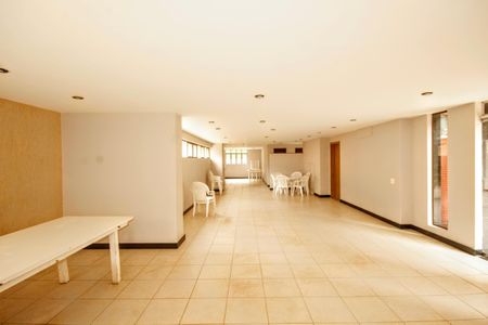 Apartamento à venda com 166m², 4 quartos e 2 vagasÁrea comum - Salão de festas