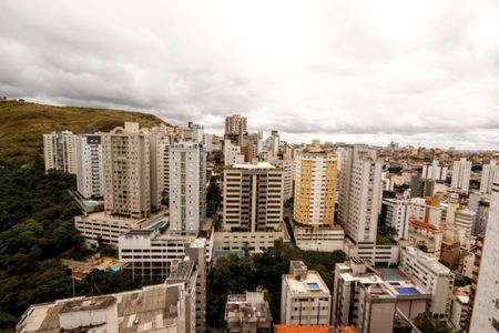 Apartamento à venda com 166m², 4 quartos e 2 vagasVista