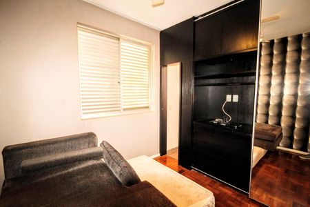 Apartamento à venda com 166m², 4 quartos e 2 vagasQuarto 2