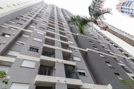 Apartamento para alugar com 42m², 2 quartos e sem vaga Apartamento para alugar com 42m², 2 quartos e sem vagaFachada