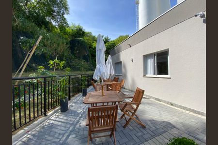 Apartamento para alugar com 35m², 2 quartos e sem vagaÁrea comum - Salão de festas