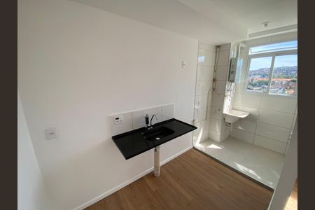 Apartamento para alugar com 35m², 2 quartos e sem vagaCozinha e Área de Serviço