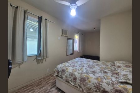 Casa de condomínio à venda com 250m², 4 quartos e 3 vagasSuíte 1