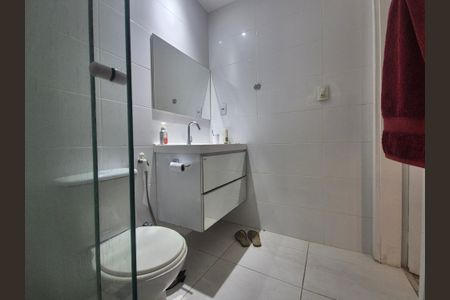 Casa de condomínio à venda com 250m², 4 quartos e 3 vagasBanheiro da Suíte 1