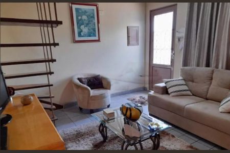 Casa à venda com 2 quartos, 120m² em Vila Firmiano Pinto, São Paulo