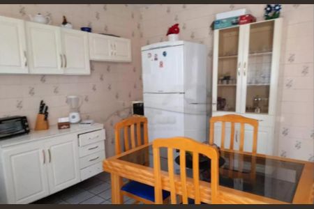 Casa à venda com 2 quartos, 120m² em Vila Firmiano Pinto, São Paulo