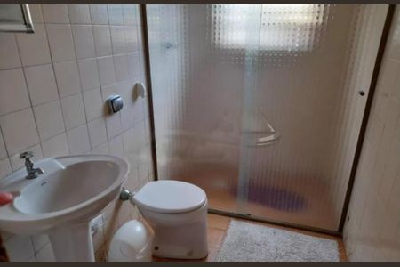 Casa à venda com 2 quartos, 120m² em Vila Firmiano Pinto, São Paulo