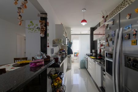 Apartamento à venda com 82m², 2 quartos e 2 vagasCozinha