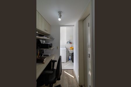 Apartamento à venda com 82m², 2 quartos e 2 vagasEscritorio