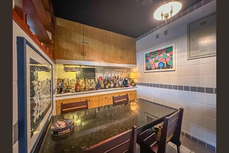 Apartamento à venda com 268m², 4 quartos e 1 vagaCopa