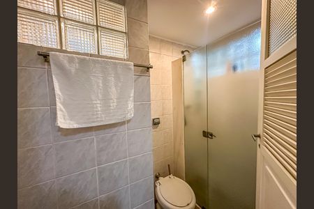 Apartamento à venda com 268m², 4 quartos e 1 vagaBanheiro de Serviço