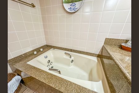 Apartamento à venda com 268m², 4 quartos e 1 vagaBanheiro