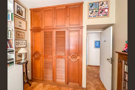 Apartamento à venda com 268m², 4 quartos e 1 vagaQuarto 3