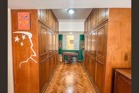 Apartamento à venda com 268m², 4 quartos e 1 vagaQuarto