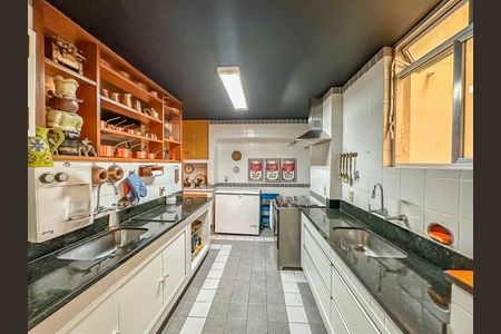 Apartamento à venda com 268m², 4 quartos e 1 vagaCozinha