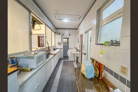 Apartamento à venda com 268m², 4 quartos e 1 vagaCozinha