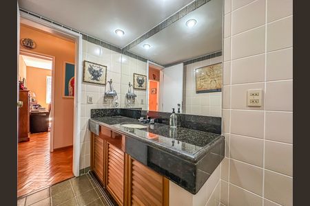 Apartamento à venda com 268m², 4 quartos e 1 vagaBanheiro